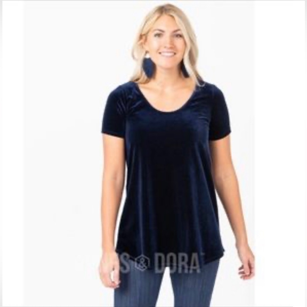 🆕 NEW Agnes & Dora Velvet Deep Navy Blue Everyday Tee Short Sleeve T-Shirt S
